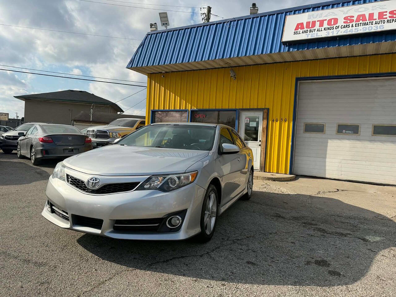 Used 2014 Toyota Camry SE
