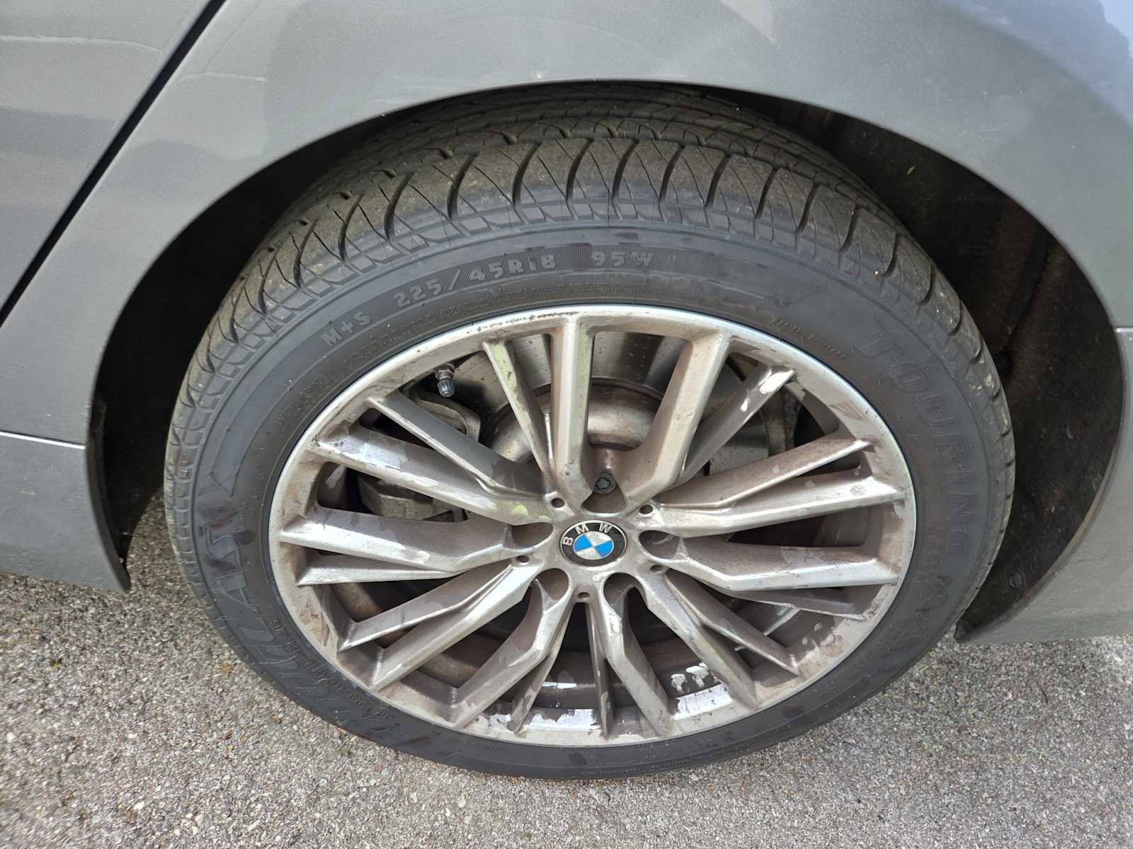 Used 2023 BMW 330i xDrive 330i xDrive w/ Driving Assistance Package image 6