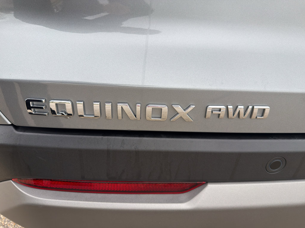 Used 2026 Chevrolet Equinox LT w/ Convenience Package II image 10