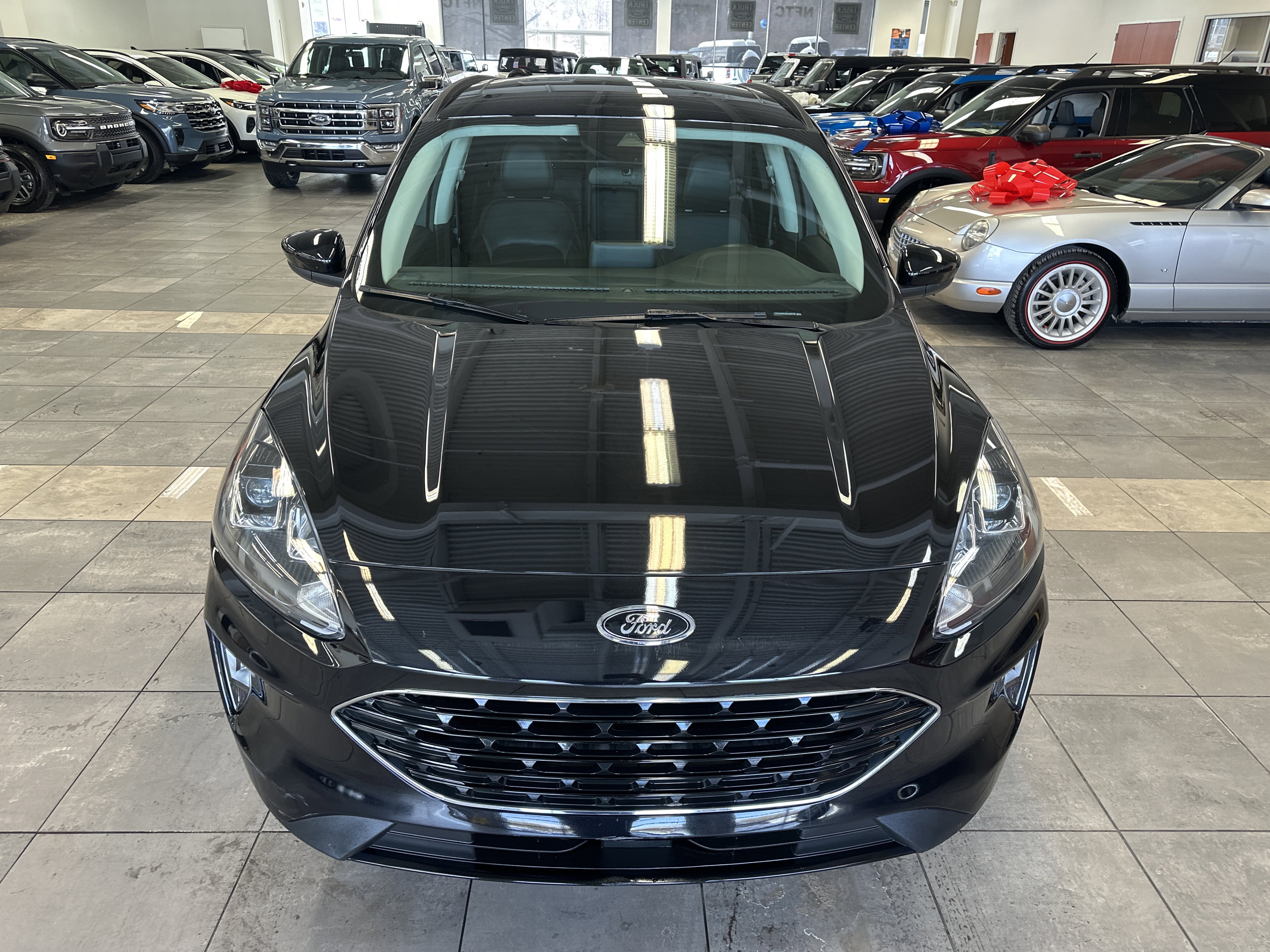 Used 2022 Ford Escape SEL w/ SEL Stealth AWD Package image 21