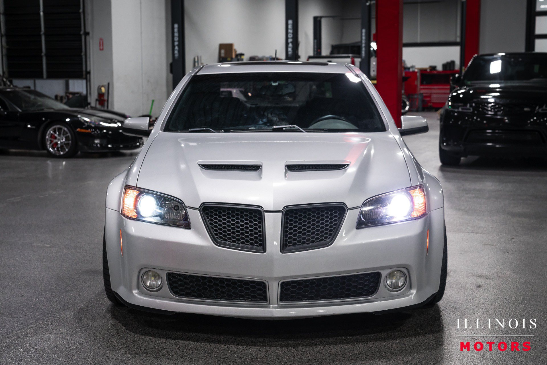 Used 2009 Pontiac G8 GT w/ Premium Package RWD image 8