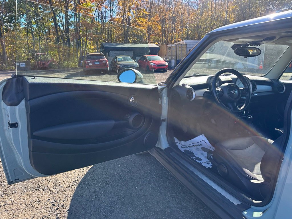 Used 2013 MINI Cooper Hardtop FWD image 12