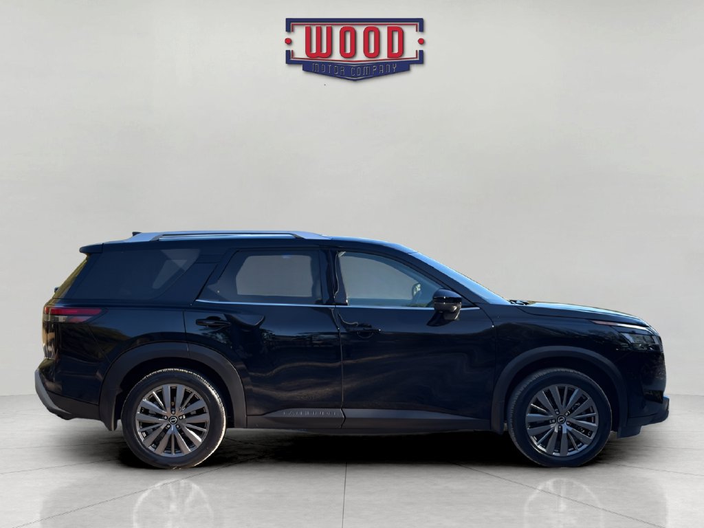 Used 2024 Nissan Pathfinder SL w/ SL Premium Package AWD/4WD image 2