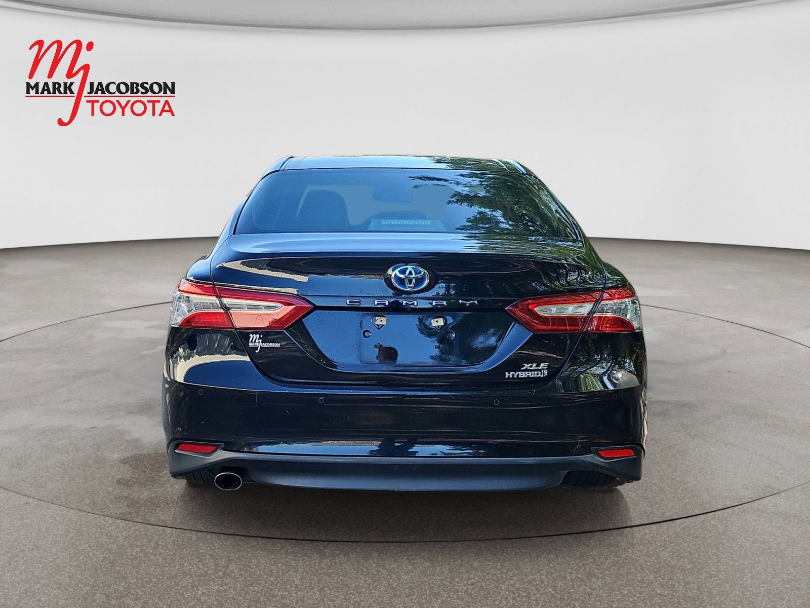 Used 2018 Toyota Camry XLE FWD image 10