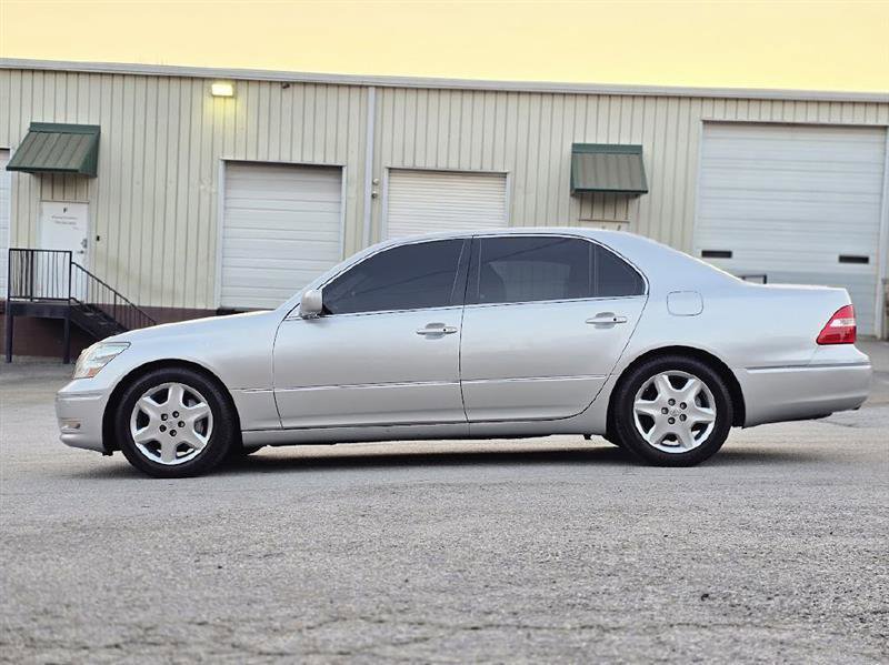 Used 2004 Lexus LS 430 image 4