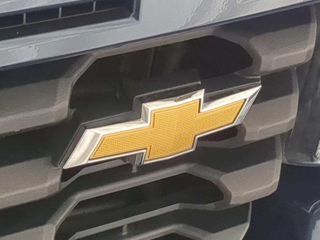 Used 2021 Chevrolet Silverado 1500 Custom w/ Safety Confidence Package AWD/4WD image 15