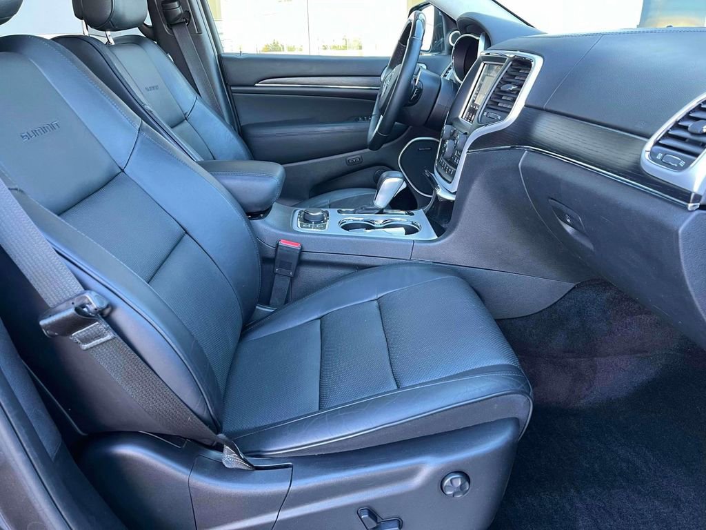 Used 2018 Jeep Grand Cherokee Summit image 22