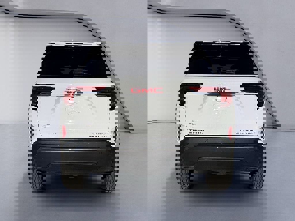 Used 2026 GMC Terrain Elevation w/ Technology Package II image 4