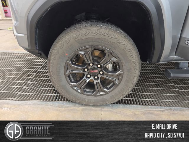 Used 2024 GMC Canyon Elevation w/ Convenience Package image 26