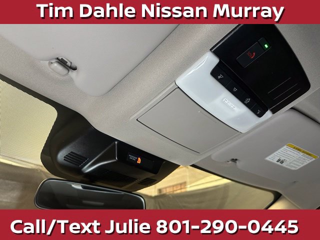 Used 2023 Nissan Rogue SV AWD/4WD image 32