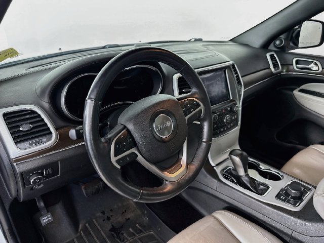 Used 2018 Jeep Grand Cherokee Limited AWD/4WD image 12