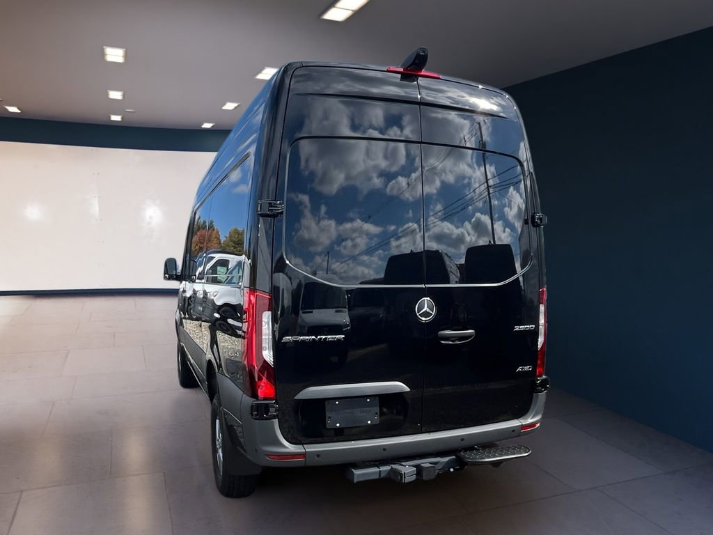 New 2025 Mercedes-Benz Sprinter 2500 image 2