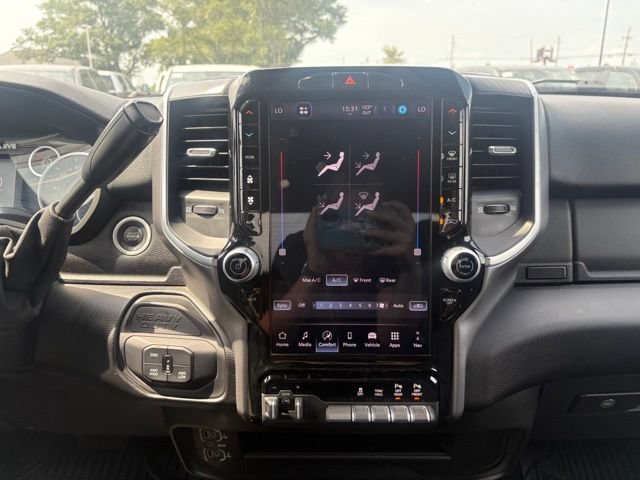Used 2025 RAM 2500 Big Horn AWD/4WD image 21