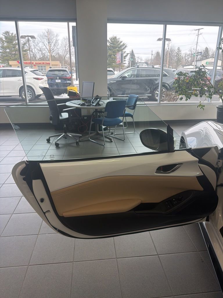 Certified 2025 MAZDA MX-5 Miata RF Grand Touring w/ Appearance Package image 20