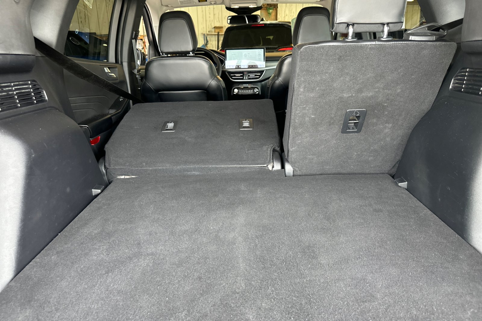 Used 2024 Ford Escape Platinum AWD/4WD image 15