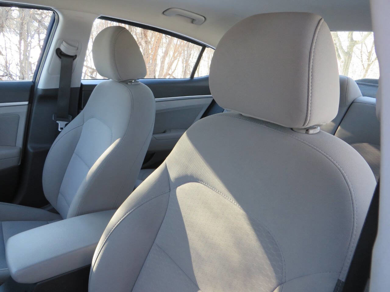 Used 2019 Hyundai Elantra SEL image 10