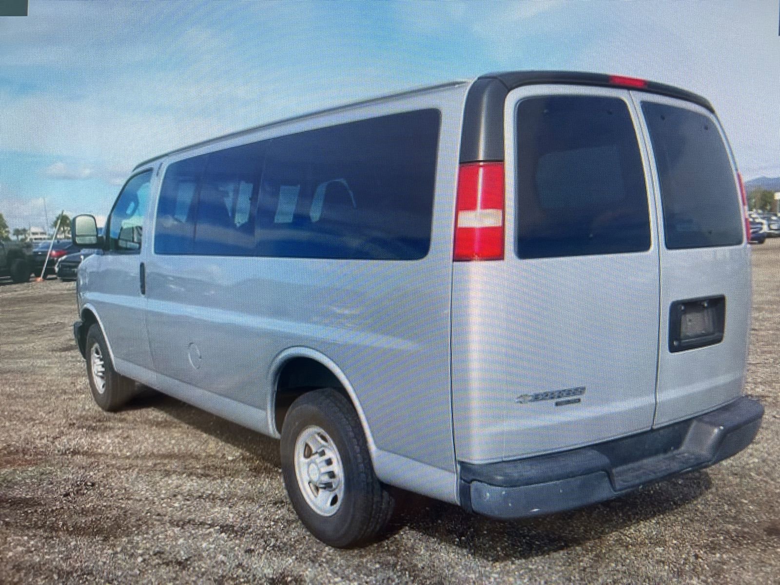 Used 2016 Chevrolet Express 2500 LS image 18
