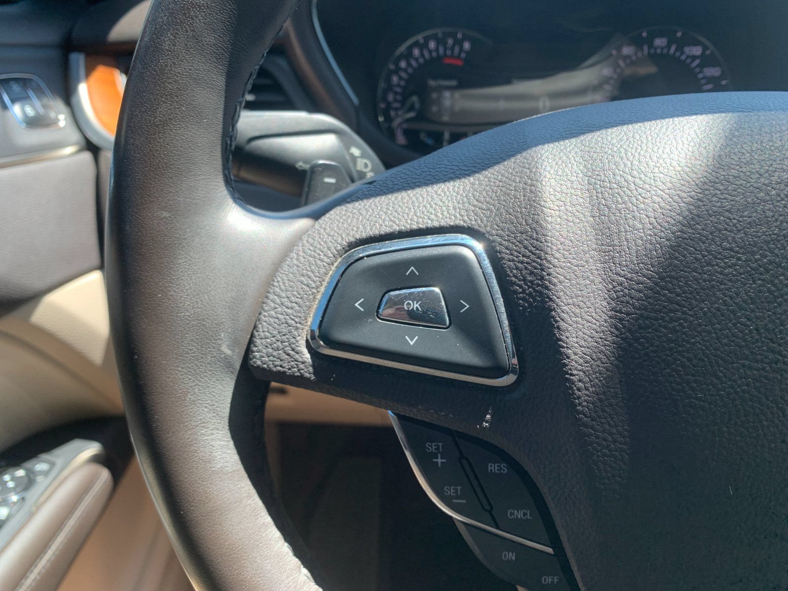 Used 2018 Lincoln MKC Select w/ Select Plus Package AWD/4WD image 29