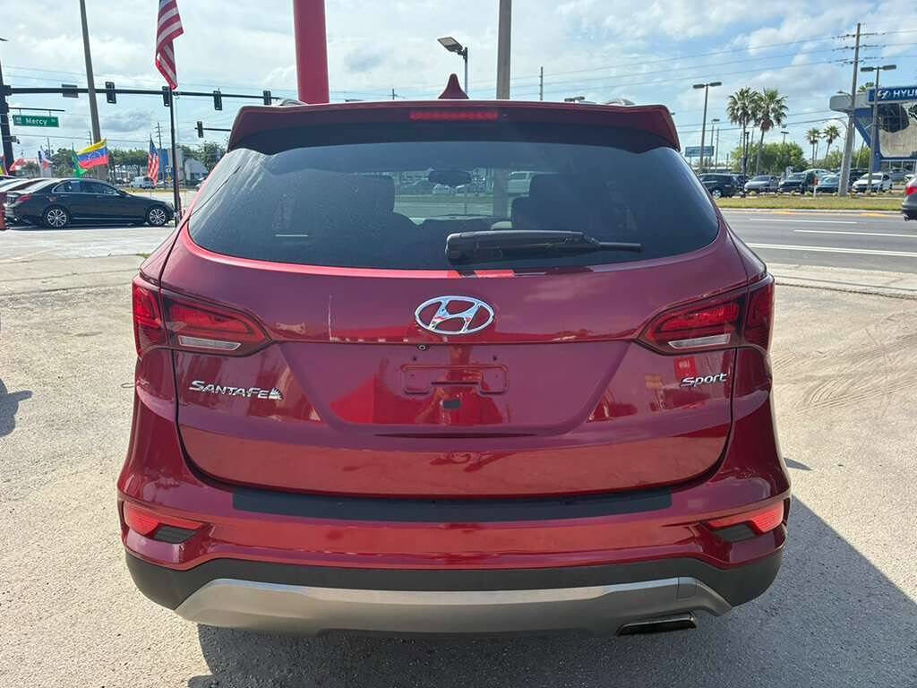 Used 2017 Hyundai Santa Fe Sport FWD image 9