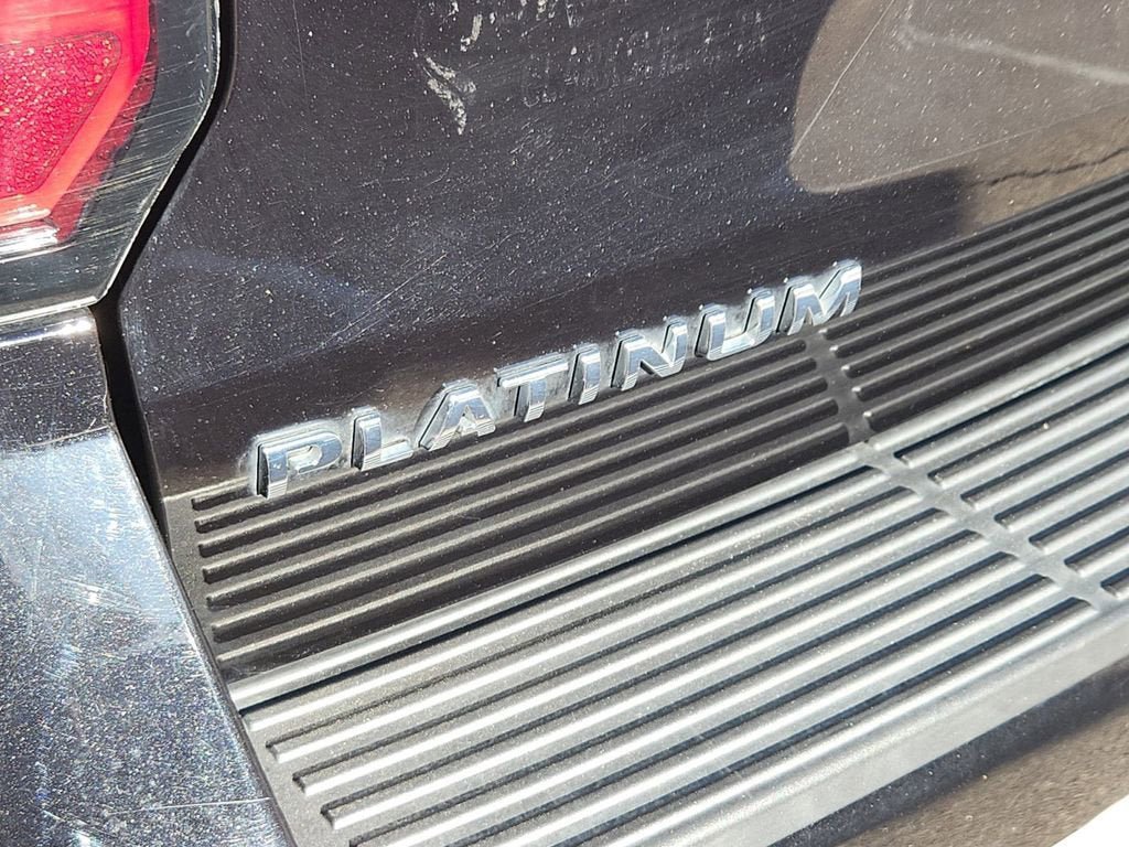 Used 2019 Ford Expedition Max Platinum AWD/4WD image 16