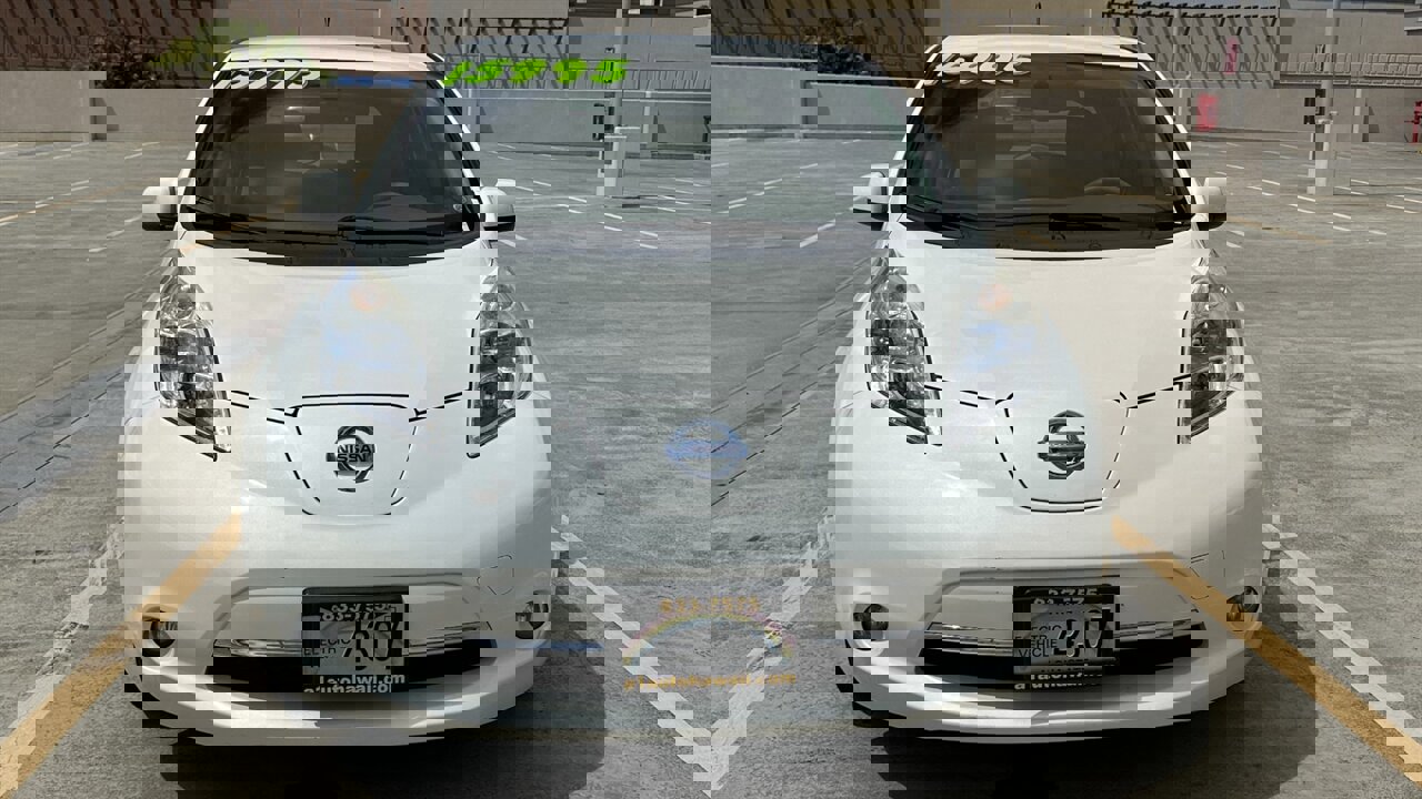 Used 2013 Nissan Leaf SV w/ LED & Quick Charge Pkg image 8