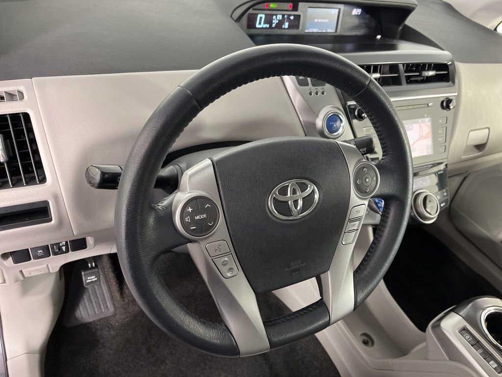 Used 2015 Toyota Prius V Four FWD image 31