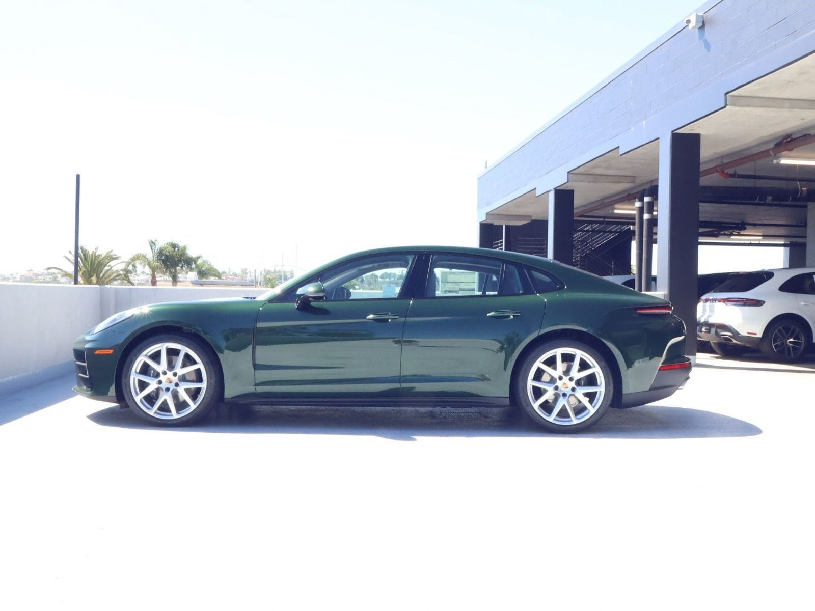 New 2026 Porsche Panamera 4 AWD/4WD image 2