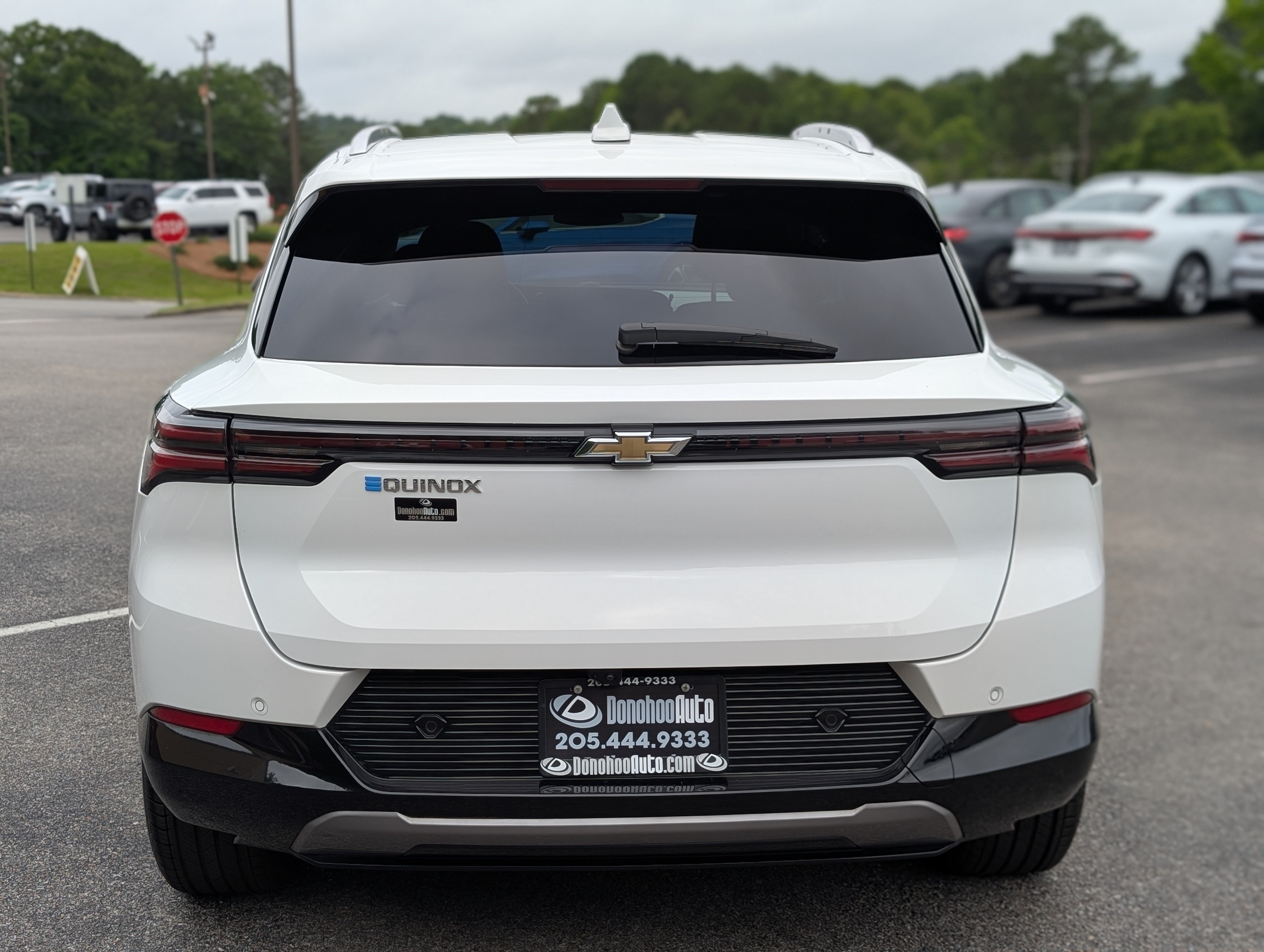 Used 2024 Chevrolet Equinox EV LT FWD image 8