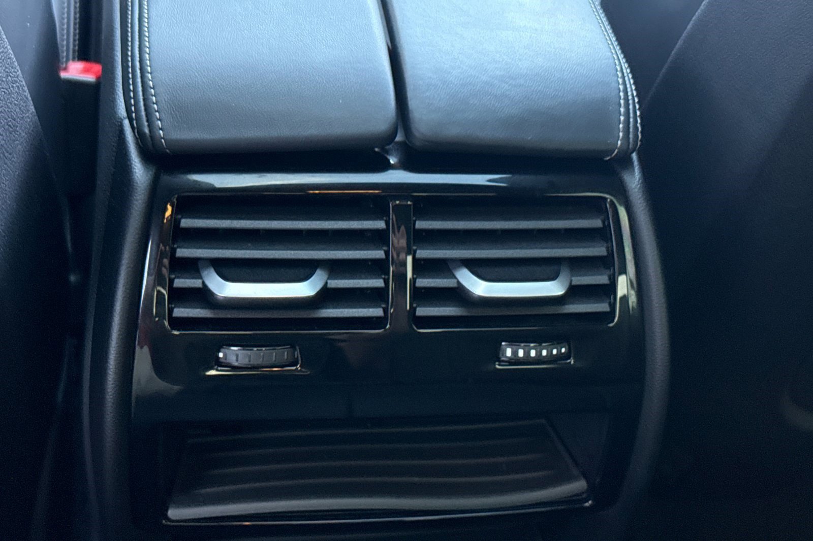 Certified 2023 BMW M550i xDrive image 16