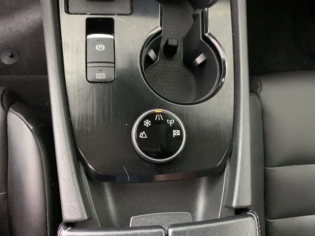 Used 2023 Nissan Rogue SV w/ SV Premium B Package image 26