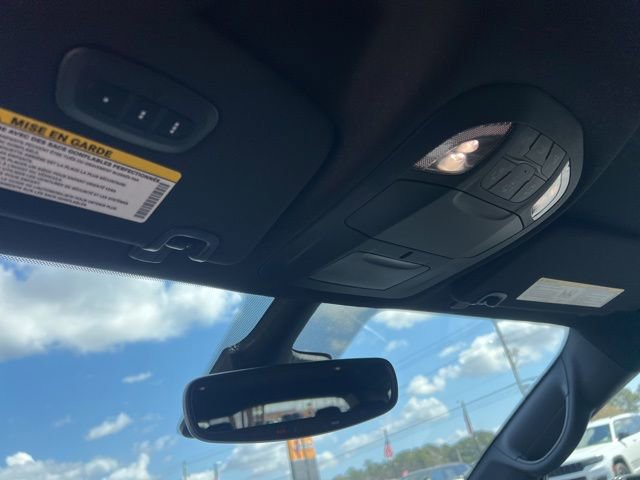 New 2026 Chrysler Pacifica Select image 16