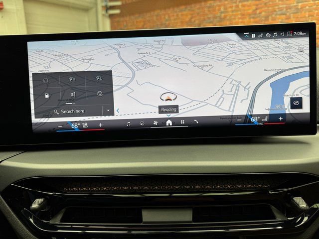 Used 2025 BMW 230i xDrive Coupe w/ Premium Package image 19