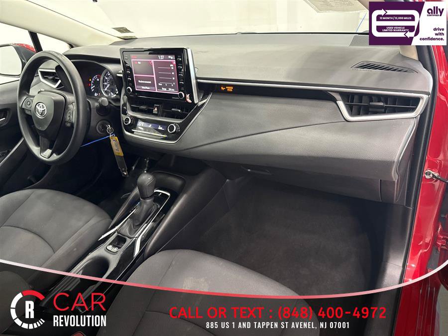 Used 2021 Toyota Corolla LE FWD image 46