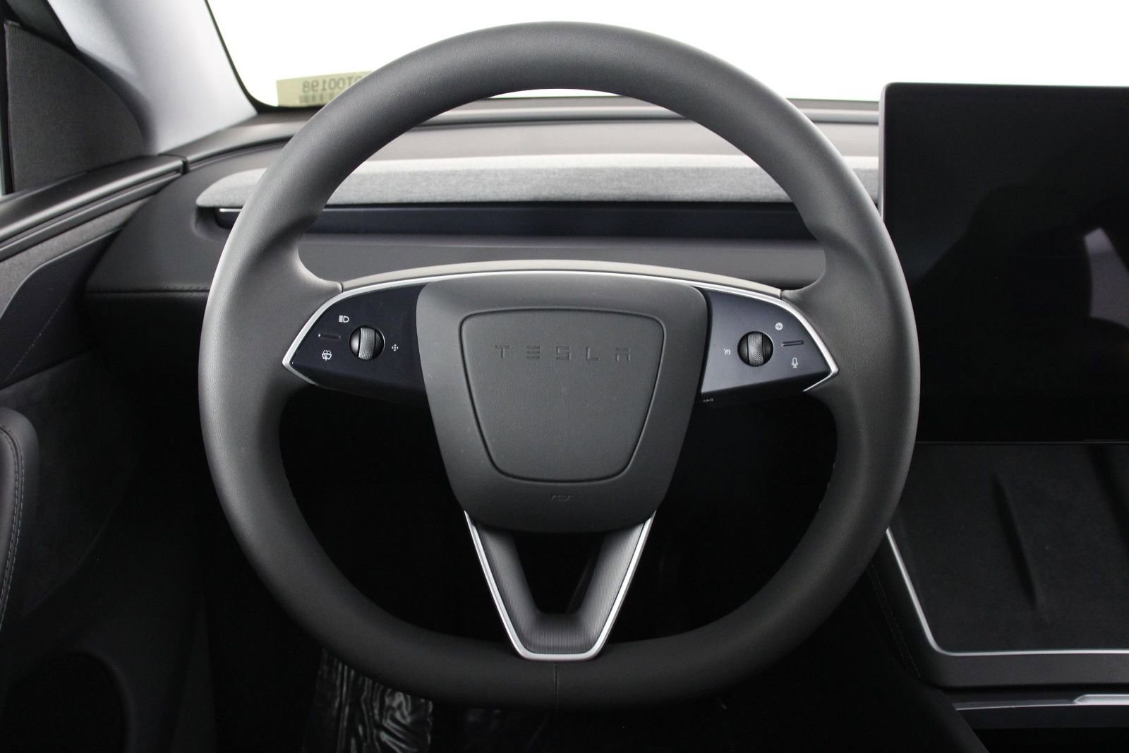 Used 2026 Tesla Model Y 2WD image 8