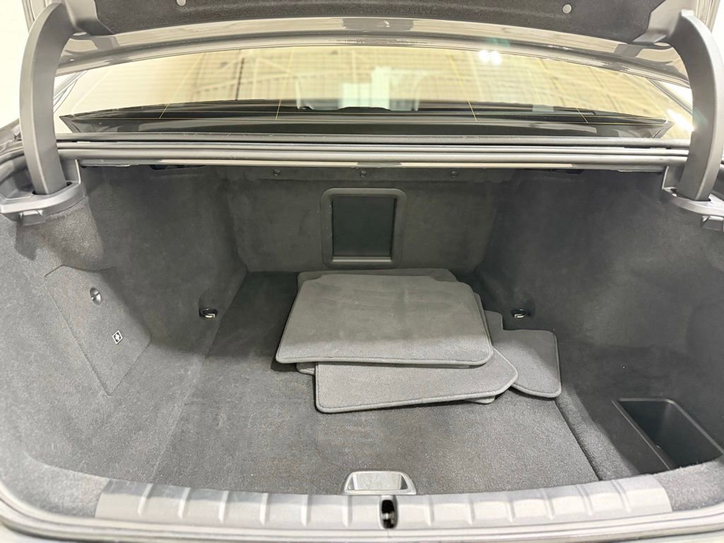 Used 2024 BMW i7 xDrive60 image 51