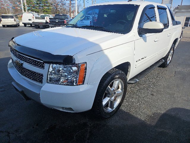 Used 2010 Chevrolet Avalanche LT w/ Luxury Package AWD/4WD image 1
