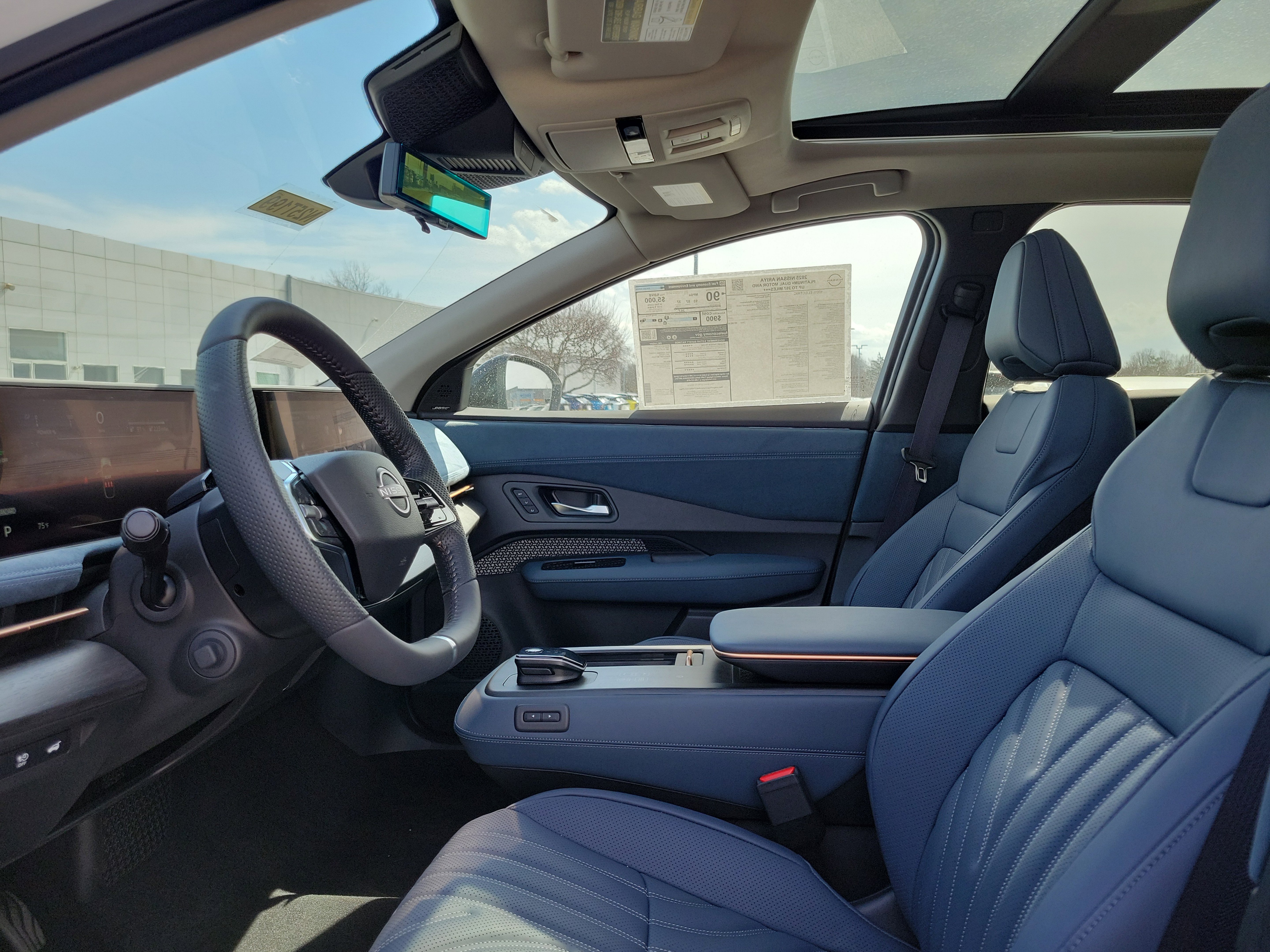 Used 2025 Nissan Ariya Platinum image 15