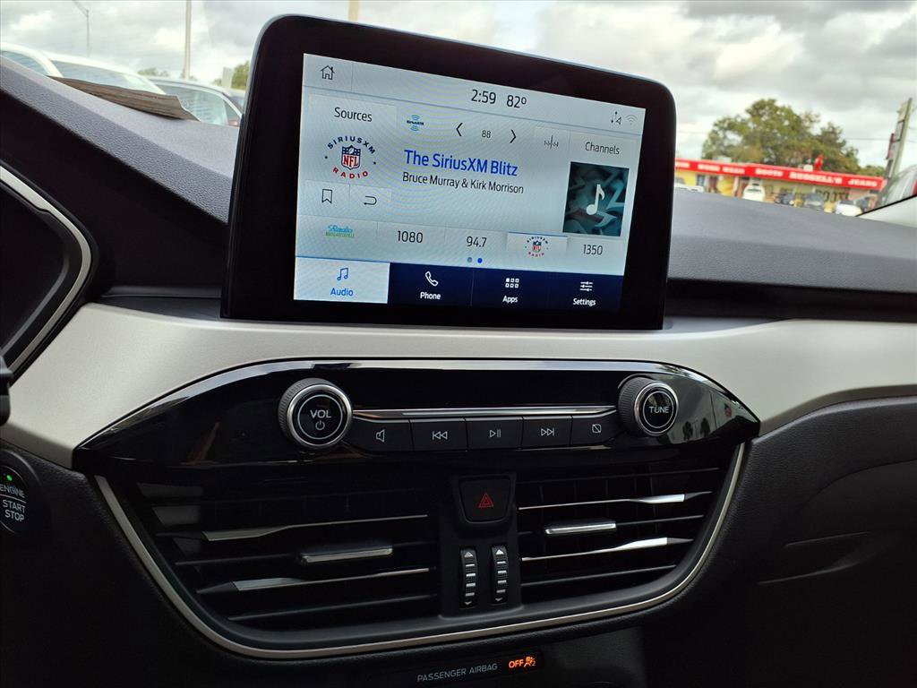 Used 2022 Ford Escape SE image 25