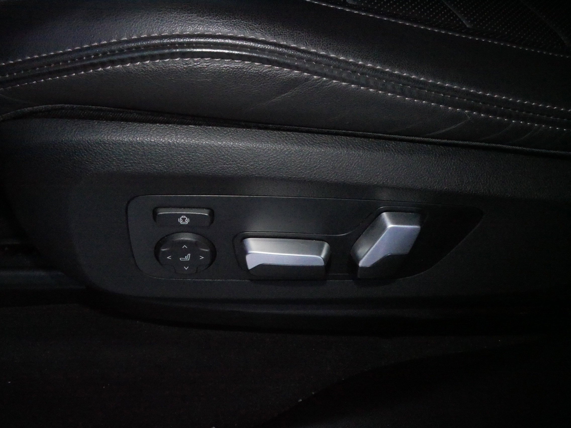 Used 2023 BMW X5 xDrive45e w/ M Sport Package image 20