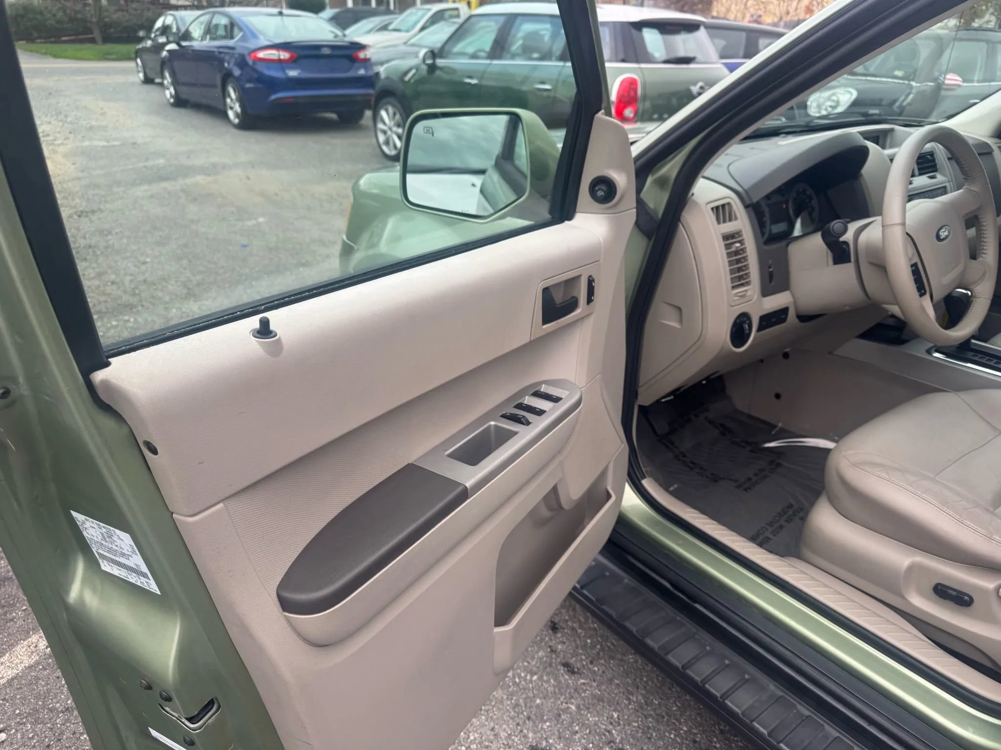 Used 2008 Ford Escape 4WD Hybrid image 28