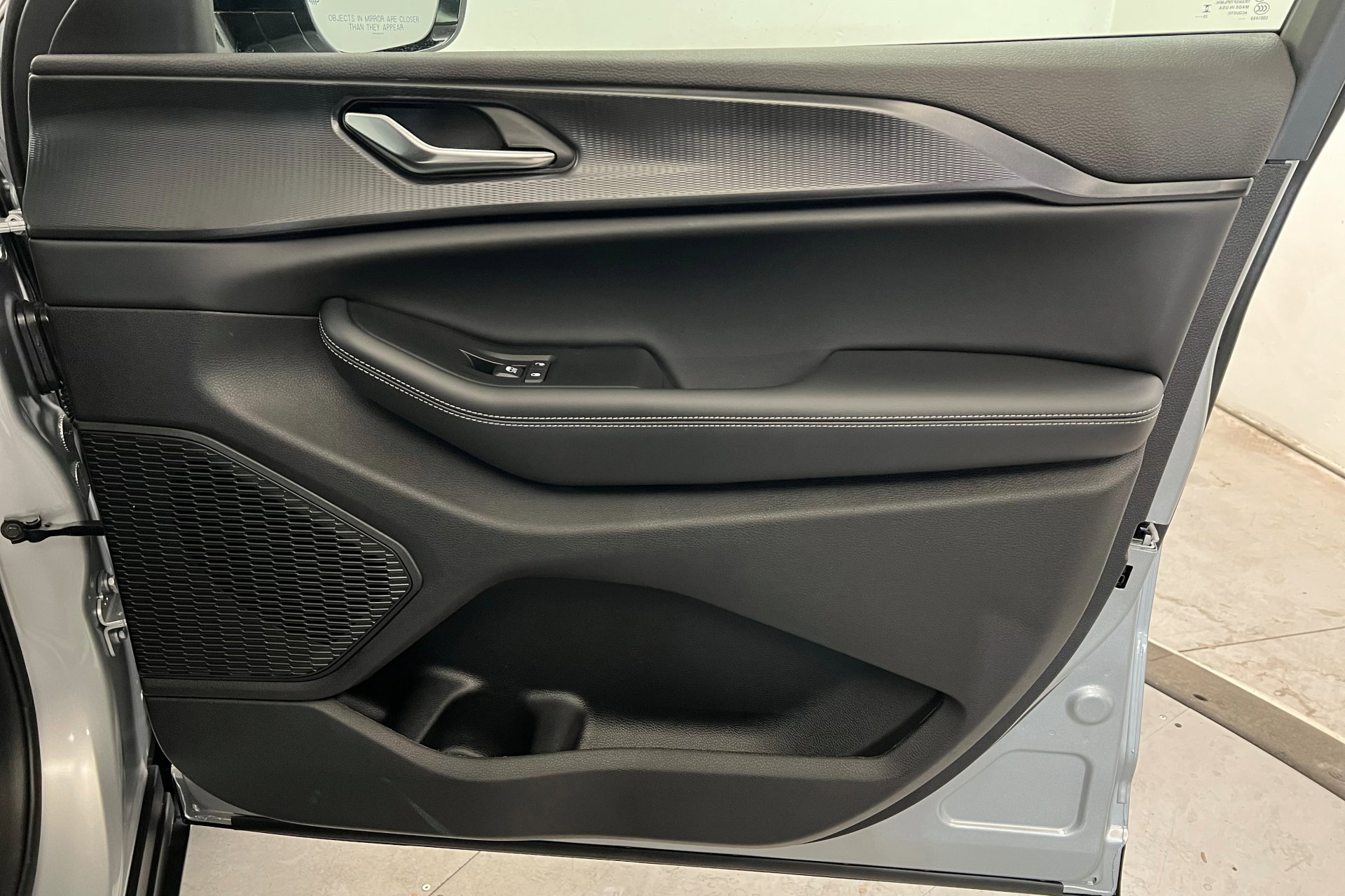 New 2025 Jeep Grand Cherokee Altitude AWD/4WD image 23