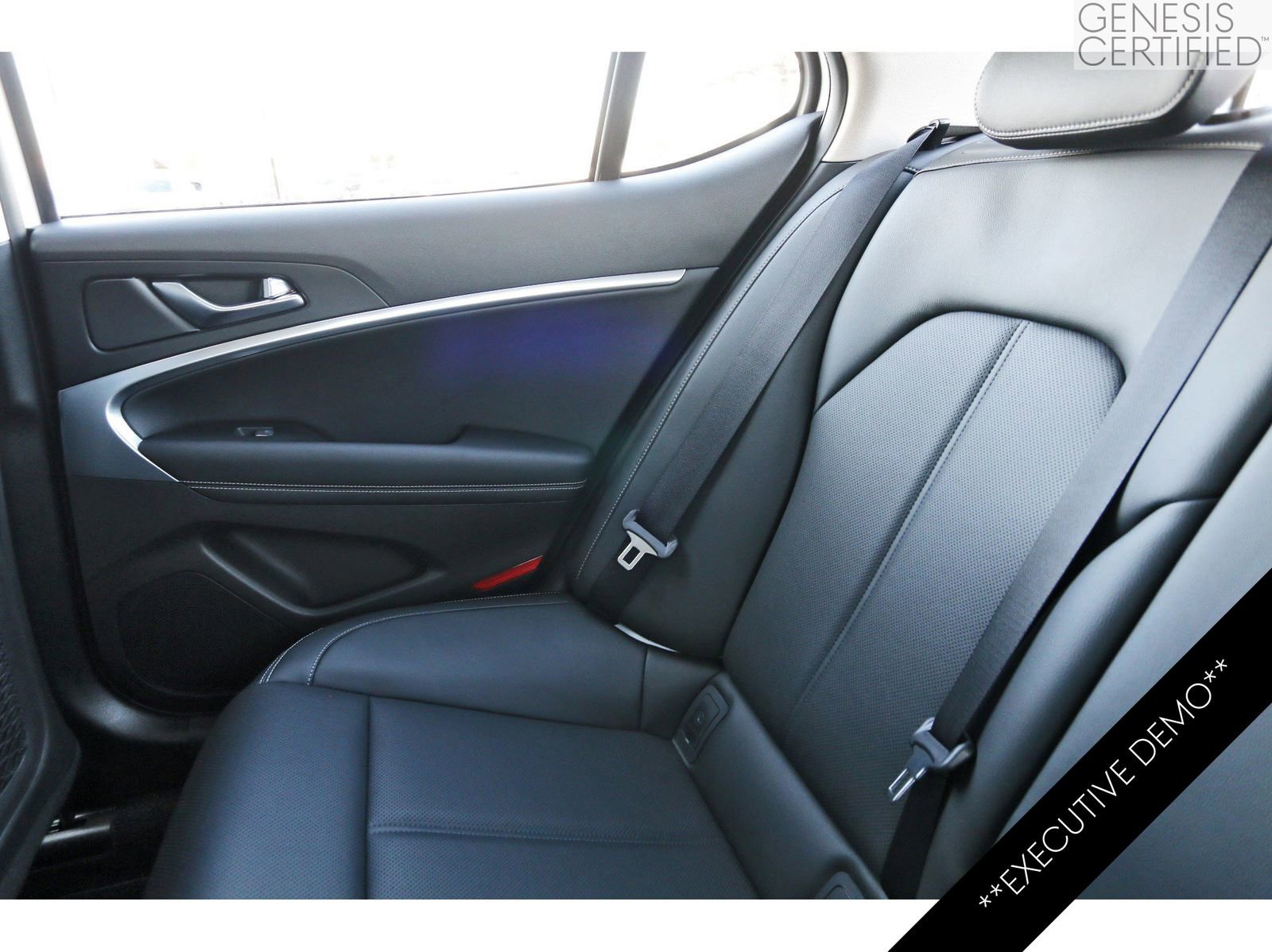 Used 2026 Genesis G70 2.5T image 14