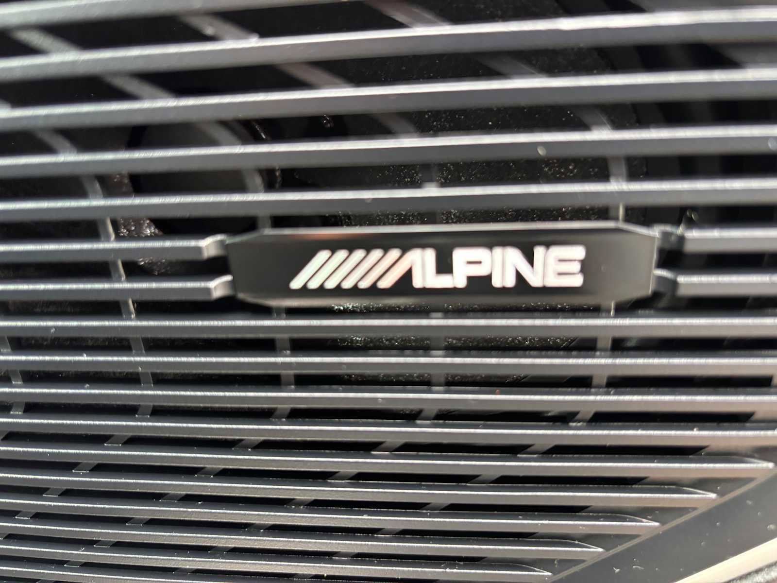 Certified 2024 Jeep Wagoneer L Series III w/ Flexible Seating Group image 21