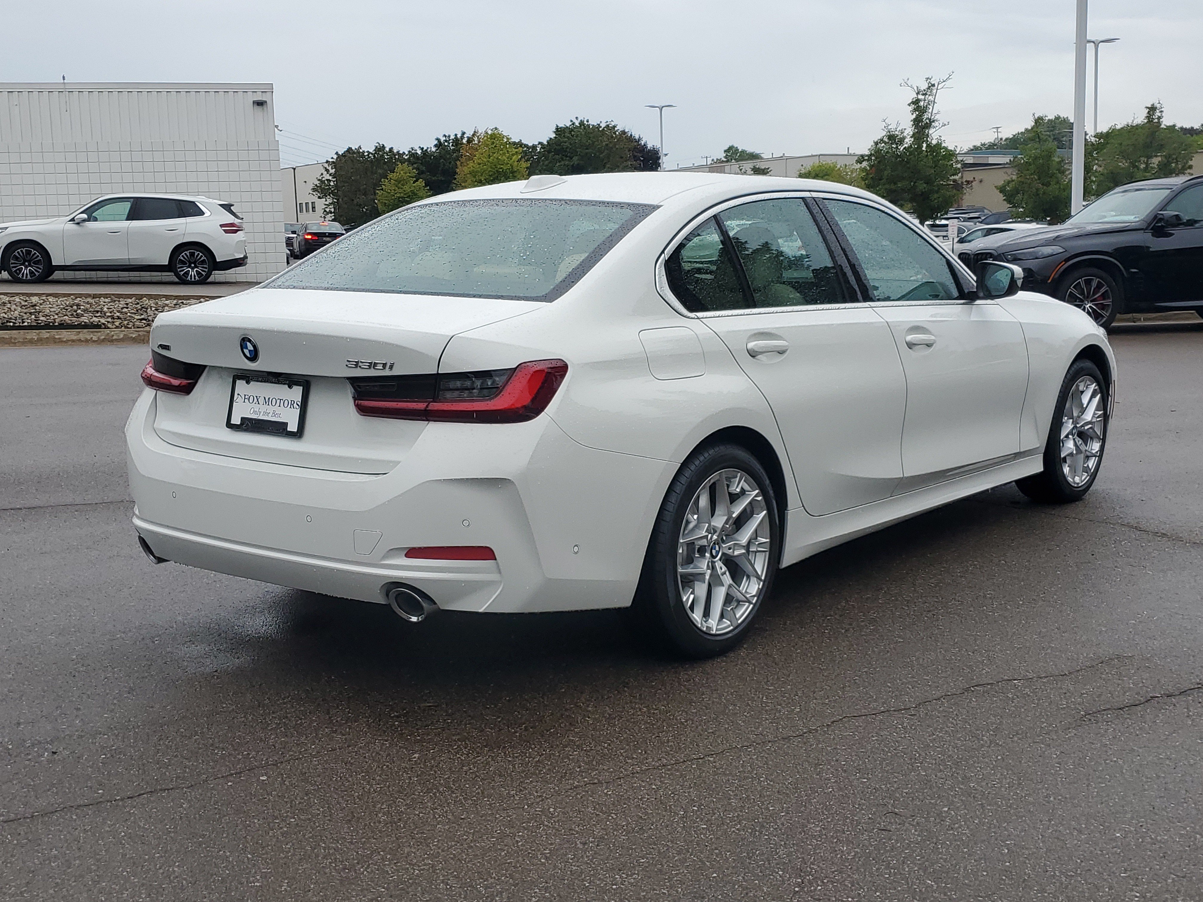 New 2026 BMW 330i xDrive Sedan w/ Premium Package AWD/4WD image 5