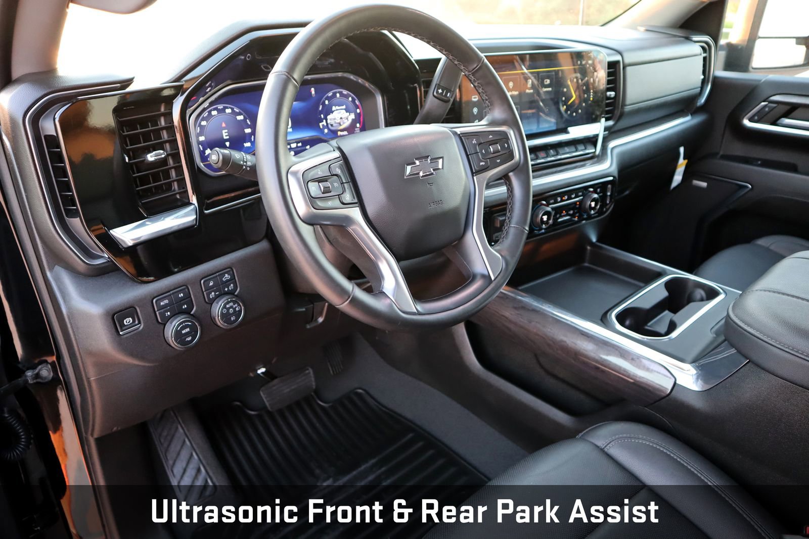 Used 2024 Chevrolet Silverado 2500 LTZ w/ LTZ Plus Package image 33