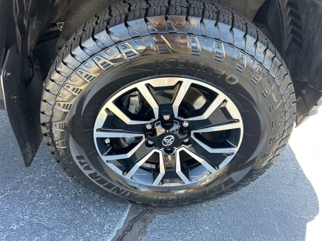 Used 2020 Toyota Tacoma TRD Sport image 23