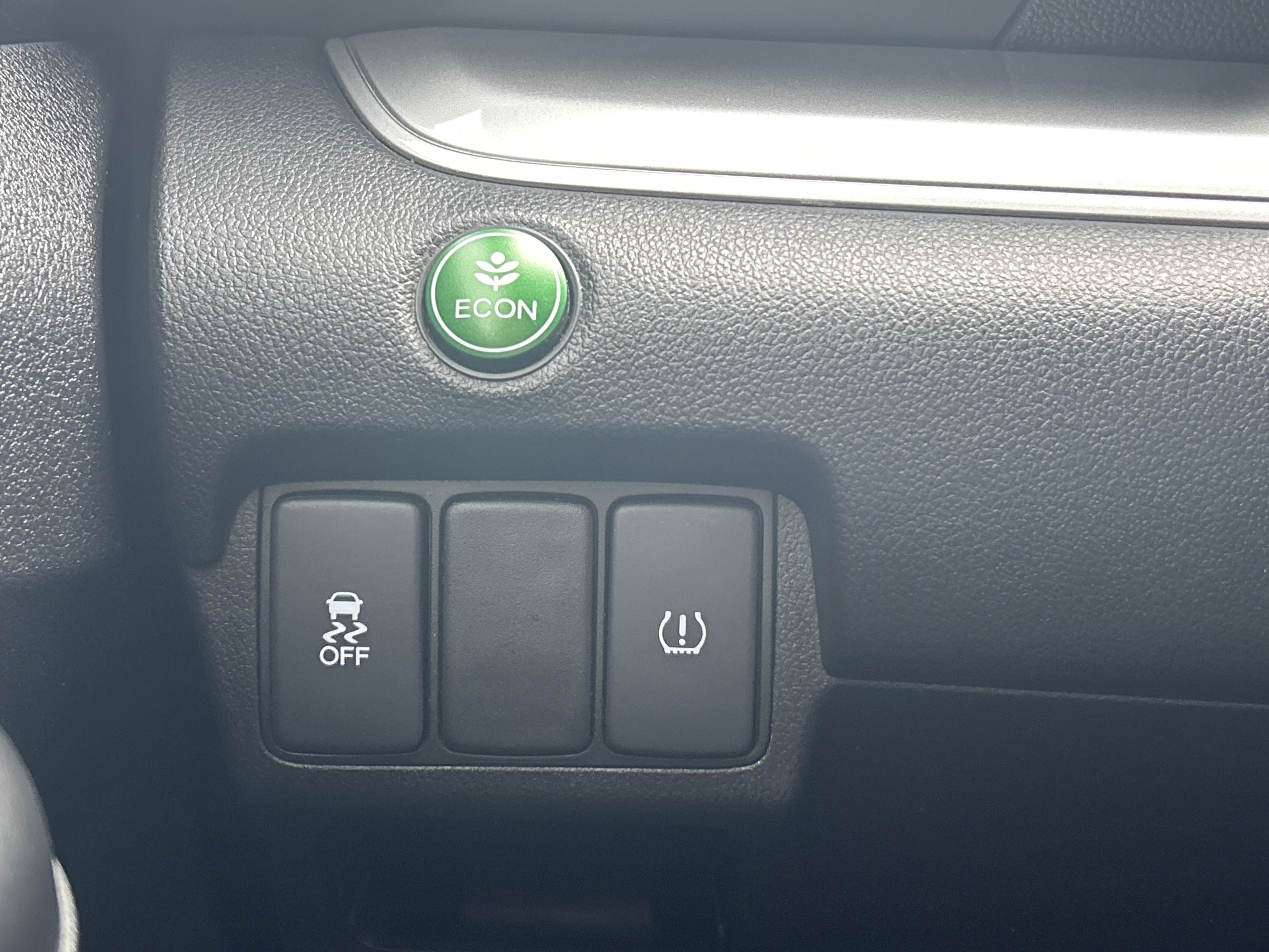 Used 2015 Honda CR-V LX image 14