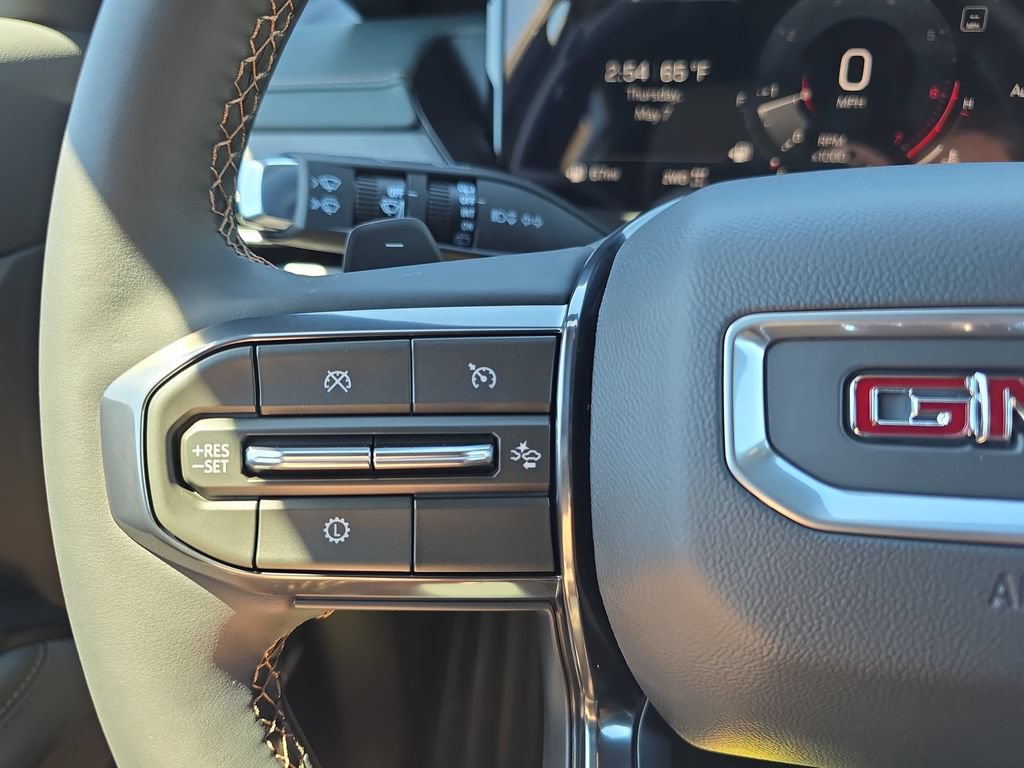 New 2026 GMC Acadia AT4 w/ Luxury Package AWD/4WD image 18