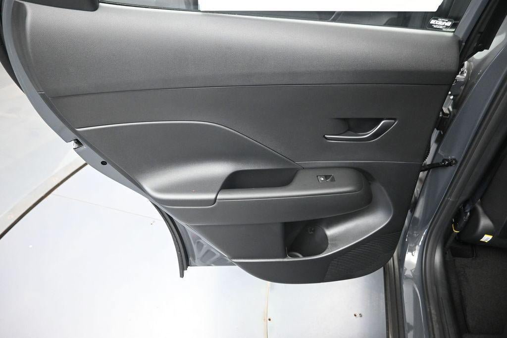 New 2027 Hyundai Kona SE FWD image 26