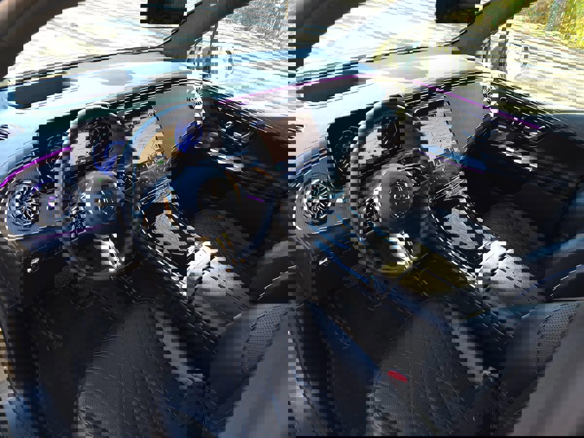 Used 2023 Mercedes-Benz EQE 500 4MATIC SUV image 2